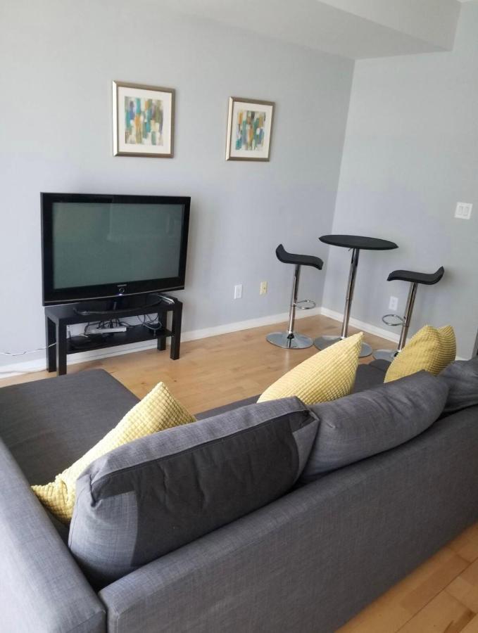 Beautiful Unit In Heart Of Downtown Toronto Apartment Exterior photo