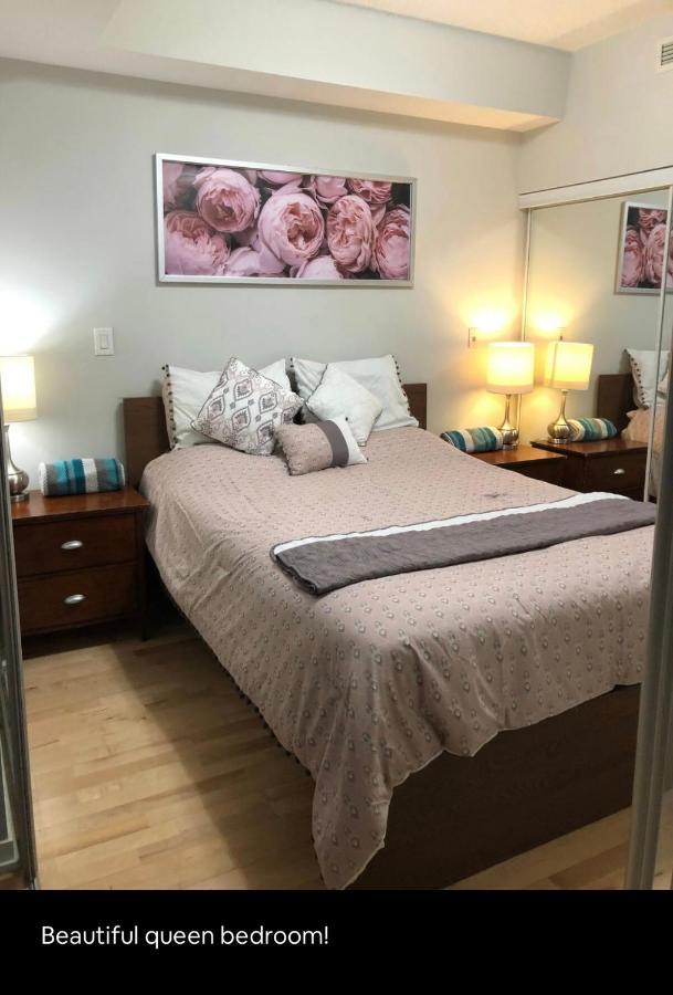 Beautiful Unit In Heart Of Downtown Toronto Apartment Exterior photo