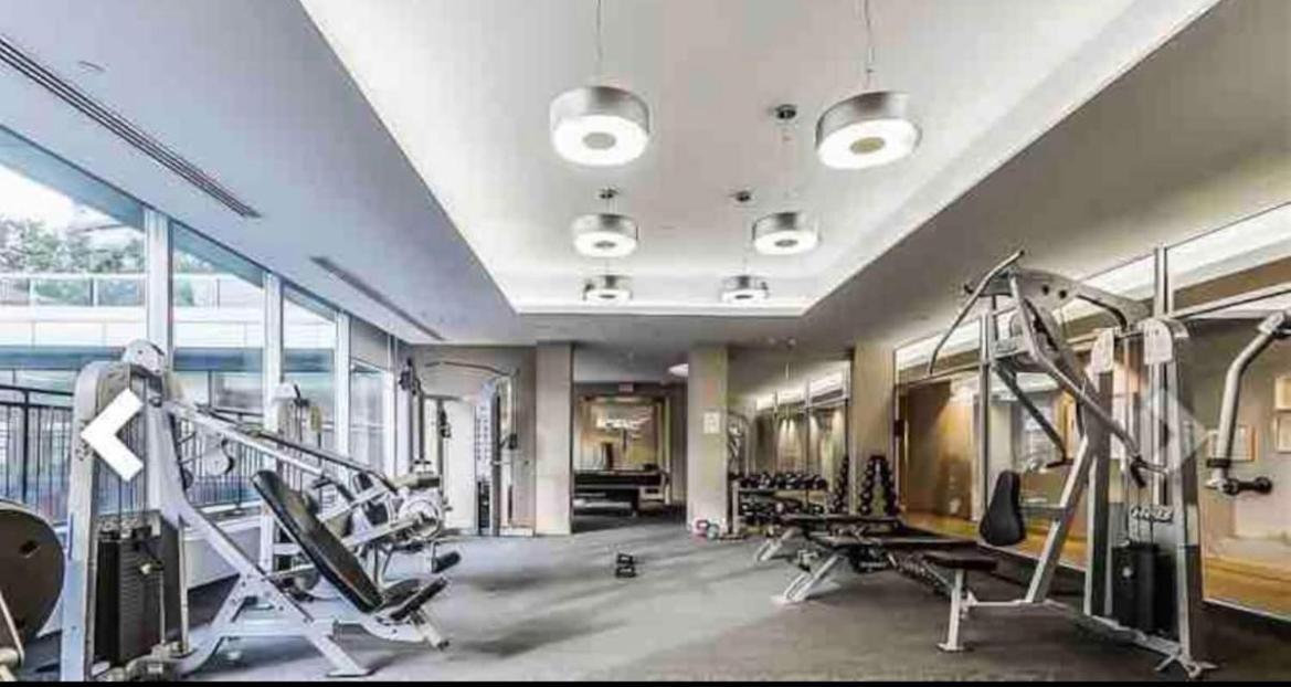 Beautiful Unit In Heart Of Downtown Toronto Apartment Exterior photo